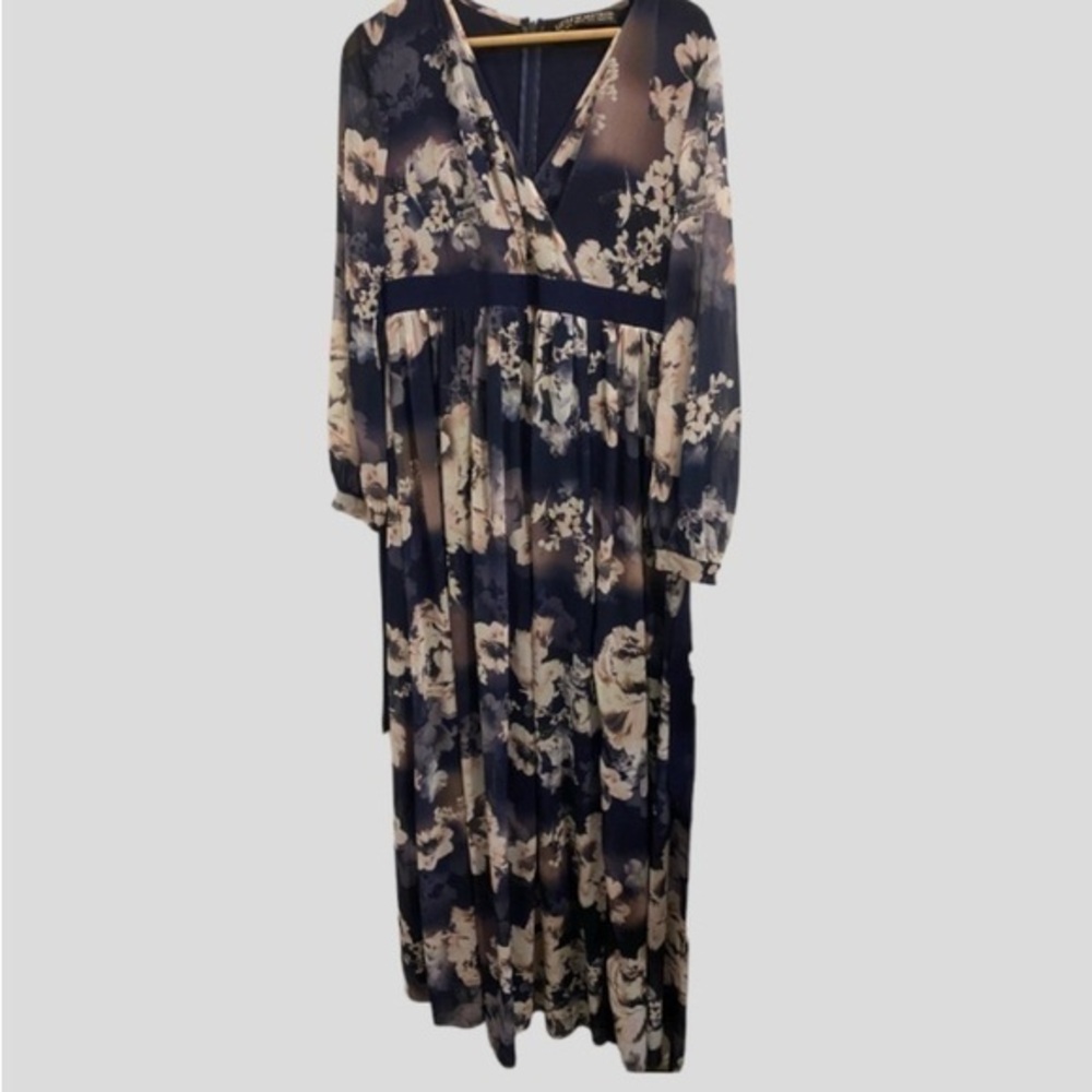 🎉HP🎉Little Mistress Maternity Long Dress